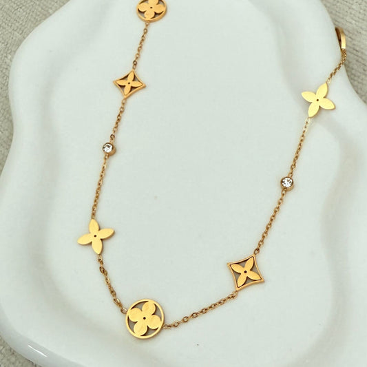 Leya necklace